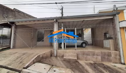 Casa térrea em um  terreno de 300m2 no Jardim Roberto, Osasco, São Paulo.