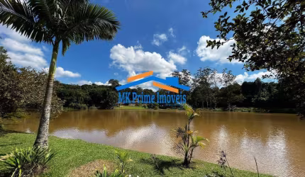 Terreno 1290m² em condomínio fechado em Cotia.