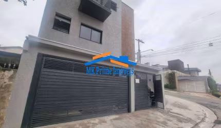 Sobrado Novo sendo 3 Dorm, 3 vagas no Jd das Flores.
