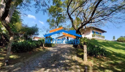Casa térrea com 3 Suítes na Granja Viana para LOCAÇÃO
