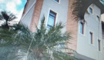 Casa de Condomínio com 460m², 05 Quartos e 06 Vagas - JANDIRA.