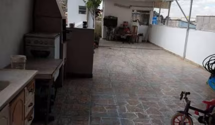 Sobrado com 4 dormitórios no Jd Bonança -Osasco