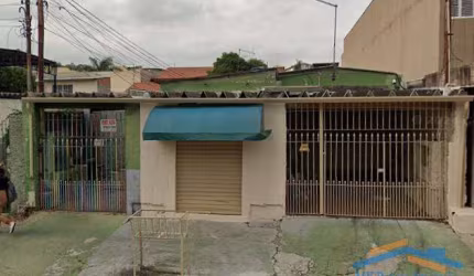 6 Casas para renda ou terreno ótimo para construção de condomínio 500m²