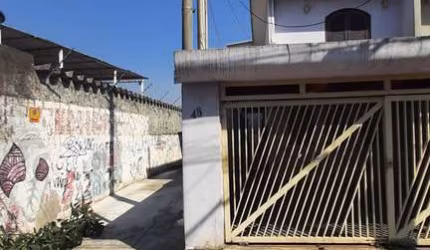 Sobrado com 3 dormitórios ( 2 suites ), Jardim das flores, Osasco.