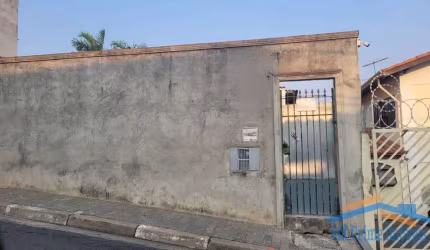 Casa térrea com Terreno de 400m² - Jaguaribe - Osasco.