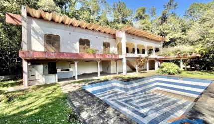 Jd Colibri (casa de rua) - p/ REFORMA ou DEMOLIR / INVESTIMENTO!
