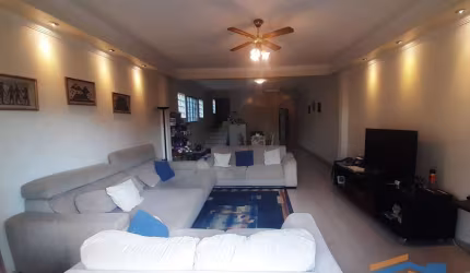 Casa com 3 Quartos e 5 banheiros à Venda, 217 m², Jaguaribe Osasco.