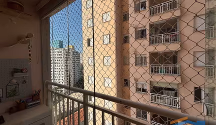 Excelente Apartamento 2 Dormitórios, Sala 2 Ambientes e 1 Vaga de Garagem.