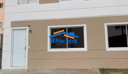 Casa á venda no Jardim Ísis, em Cotia. Com 3 dormitórios