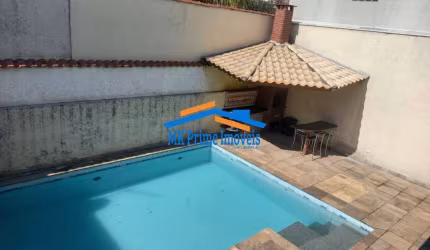 Casa Térrea com 4 Dormitórios (2 Suítes) e 6 Vagas - City Bussocaba, Osasco