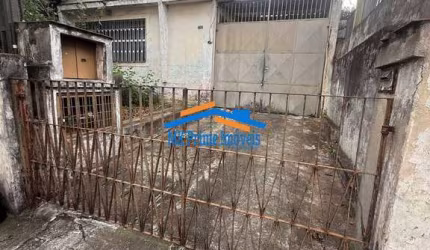Casa Térrea com 260m² no Rochdale.