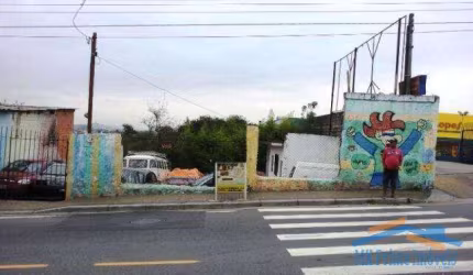 Área Perfeita para Incorporação com 8,700m²  -  CARAPICUÍBA.