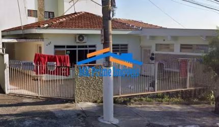 Excelente Casa Térrea de esquina com 217,50m² e 2 dormitórios - Bela Vista.