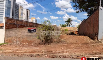 Terreno no Bairro Monte Castelo