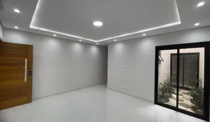 Lindo Sobrado com 04 Dormitórios  Sendo 03 Suítes e  04 banheiros à Venda, 175 m²  no Bairro  Hoollywood em São Bernardo do Campo - SP