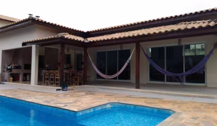 Casa de condomínio térrea á venda possui 480m² com 05 Dormitórios, Nova Rheata - Boituva.