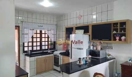 Sobrado com 2 dormitórios à venda por R$ 350.000,00 - Vitória Vale - Caçapava/SP