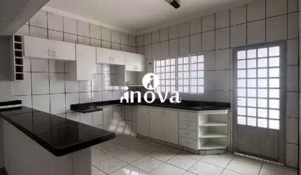 Casa a venda, bairro Valim de Melo