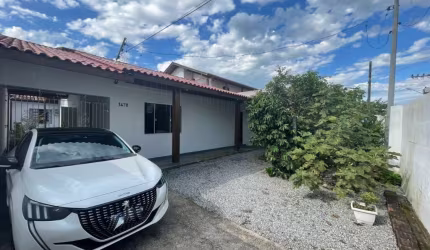 Casa com 3 quartos à venda na Rua Bom Pastor, --, Ipiranga, São José por R$ 620.000