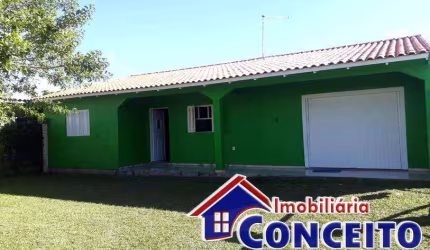 C369 - Ótima residência localizada no balneário Presidente