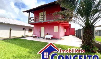 C94 - Excelente sobrado composto de 03 dormitórios a 100 metros do mar
