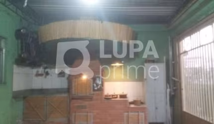Sobrado com 4 dormitórios de 120 m² à venda, no Parque Casa de Pedra
