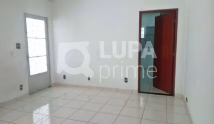 Sobrado 2 dormitórios para venda no Chora Menino