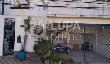 Sobrado com 3 dormitórios à venda na Vila Paulicéia!