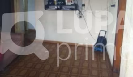 Casa Térrea com 3 dormitórios à venda no Parque Casa de Pedra