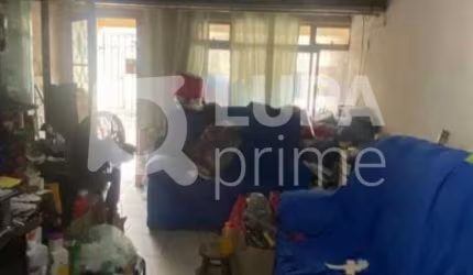 Sobrado com 4 dormitórios á venda no Parque Casa De Pedra