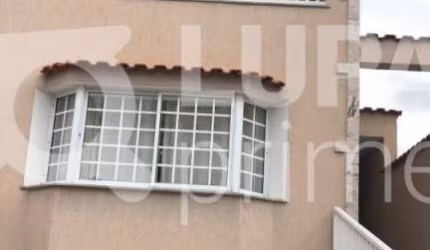 SOBRADO COM 3 SUÍTES Á VENDA - VILA AURORA