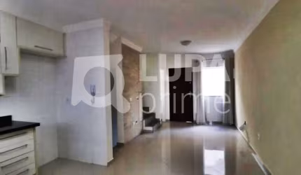 CASA COM 2 QUARTOS E 2 VAGAS DE GARAGEM À VENDA NA PARADA INGLESA