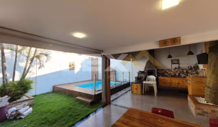 Casa linear com espaço gourmet no bairro São Judas