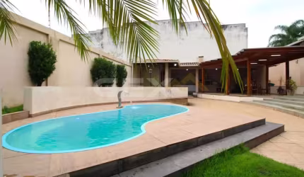 Casa em lote 684m no Bairro Liberdade