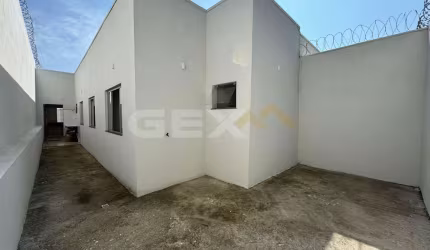 Casa com 3 quartos, sendo 1 suíte, no bairro Dona Rosa