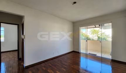 Apartamento à venda no bairro São José, 2 quartos e 1 vaga.