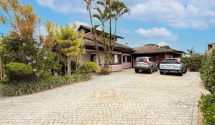 CASA no CENTRO (PIRABEIRABA) com 3 quartos para VENDA, 268 m²