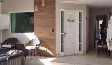 CASA LINEAR NO MARAVISTA