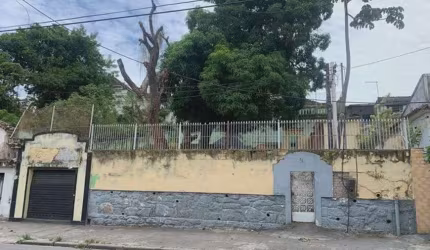 Casarão com garagem no Fonseca em Niterói