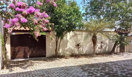 Excelente Casa Mobiliada no Maravista