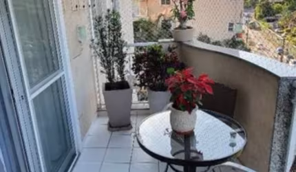 Excelente Apartamento no Condomínio Chácara Pendotiba