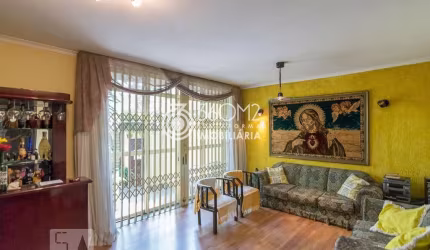 Casa para Venda em Santo André, Vila São Pedro, 4 dormitórios, 1 suíte, 5 banheiros, 2 vagas