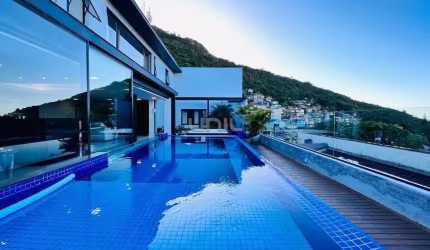 Casa com 4 quartos à venda na Rua José Francisco Dias Areias, 733, Trindade, Florianópolis, 287 m2 por R$ 3.915.000