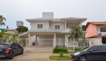 Casa com 4 quartos à venda na Avenida Ângelo Crema, 444, Córrego Grande, Florianópolis, 272 m2 por R$ 2.700.000