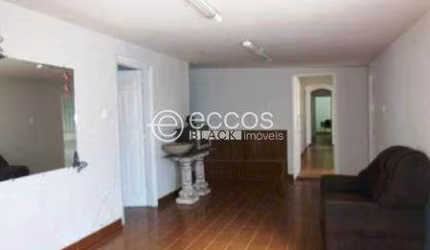 Casa à venda, 6 quartos, Martins - Uberlândia/MG