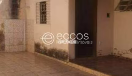 Casa à venda, 3 quartos, 1 suíte, 5 vagas, Vigilato Pereira - Uberlândia/MG