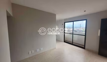 Apartamento à venda, 3 quartos, 1 suíte, 1 vaga, Umuarama - Uberlândia/MG