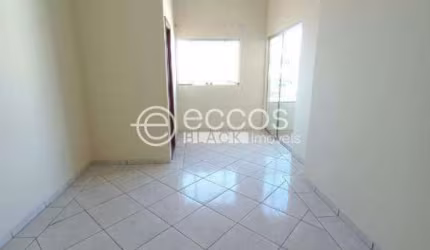 Casa à venda, 3 quartos, 2 suítes, 3 vagas, Santa Rosa - Uberlândia/MG