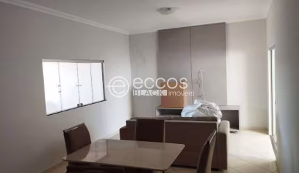 Casa à venda, 3 quartos, 1 suíte, 5 vagas, Tubalina - Uberlândia/MG