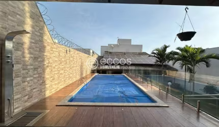 Casa à venda, 4 quartos, 2 suítes, Cidade Jardim - Uberlândia/MG